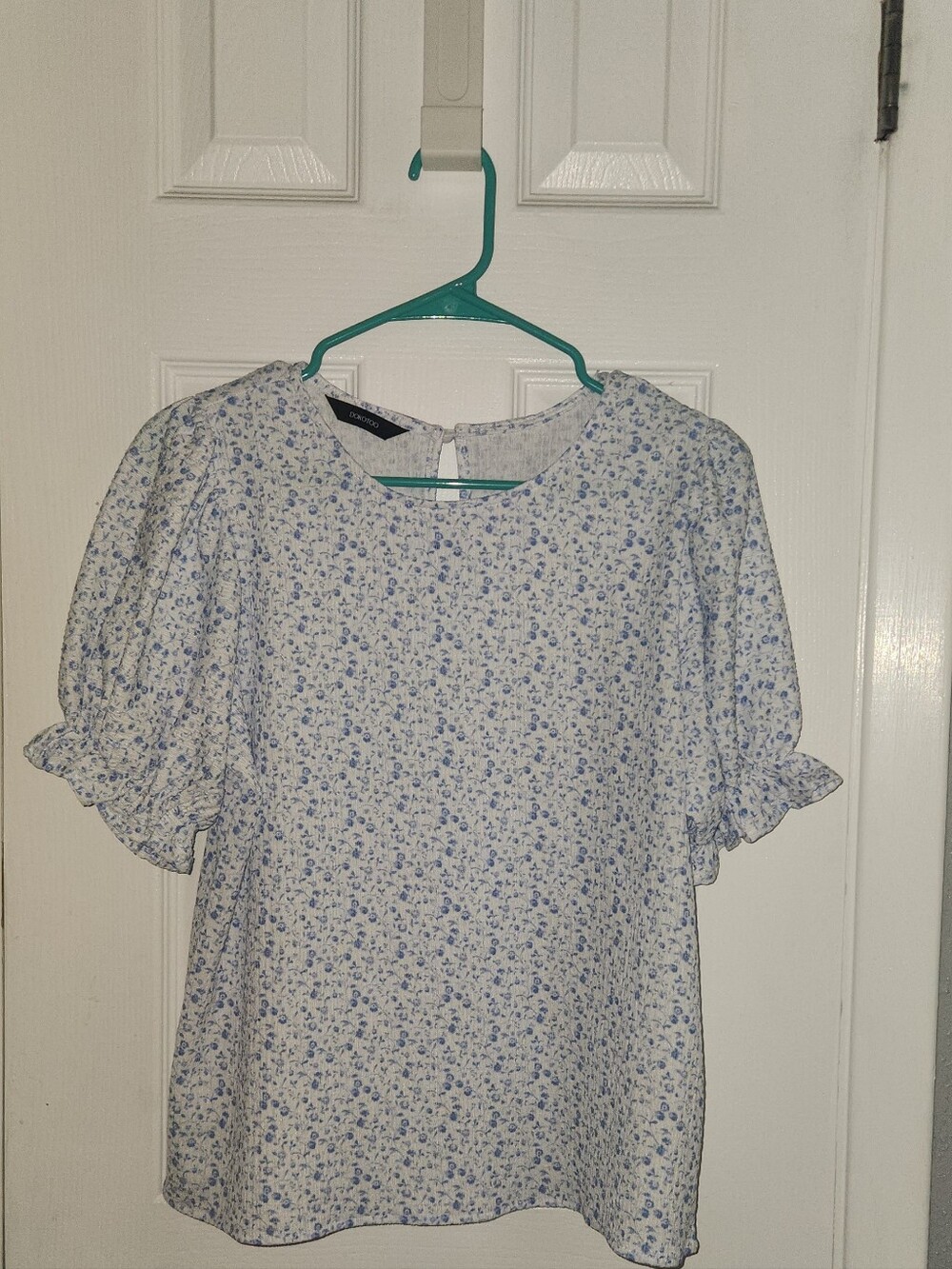 Light Blue Floral Puff Sleeve Blouse